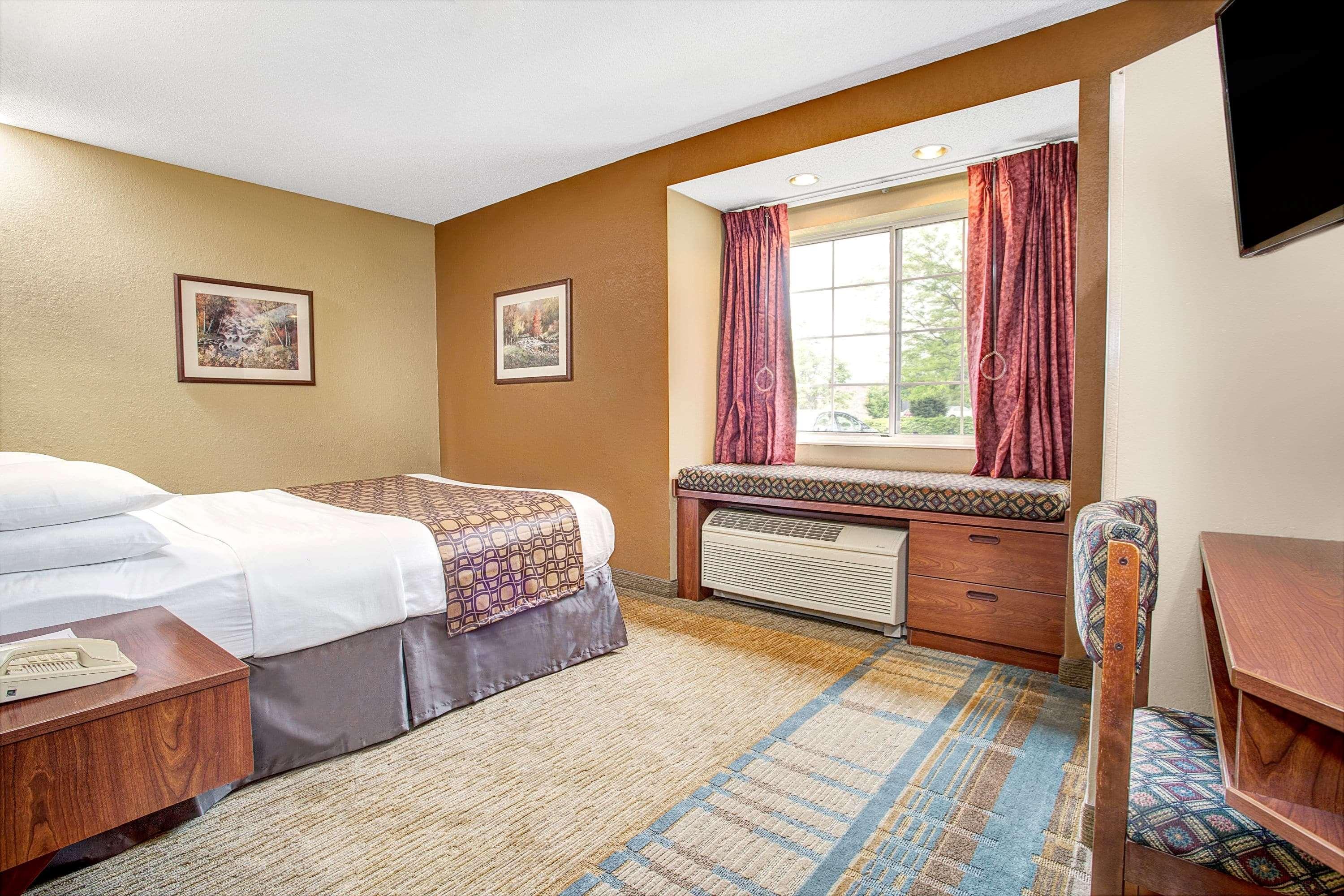 Microtel Inn & Suites By Wyndham Mason Exteriér fotografie